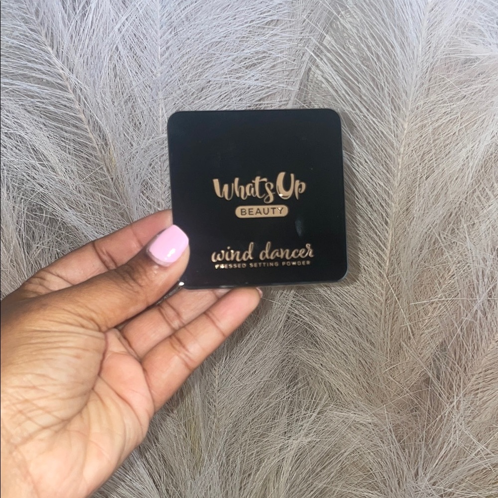 What’s up Beauty || Wind Dancer Pressed Setting Powder - Picture 2 of 4